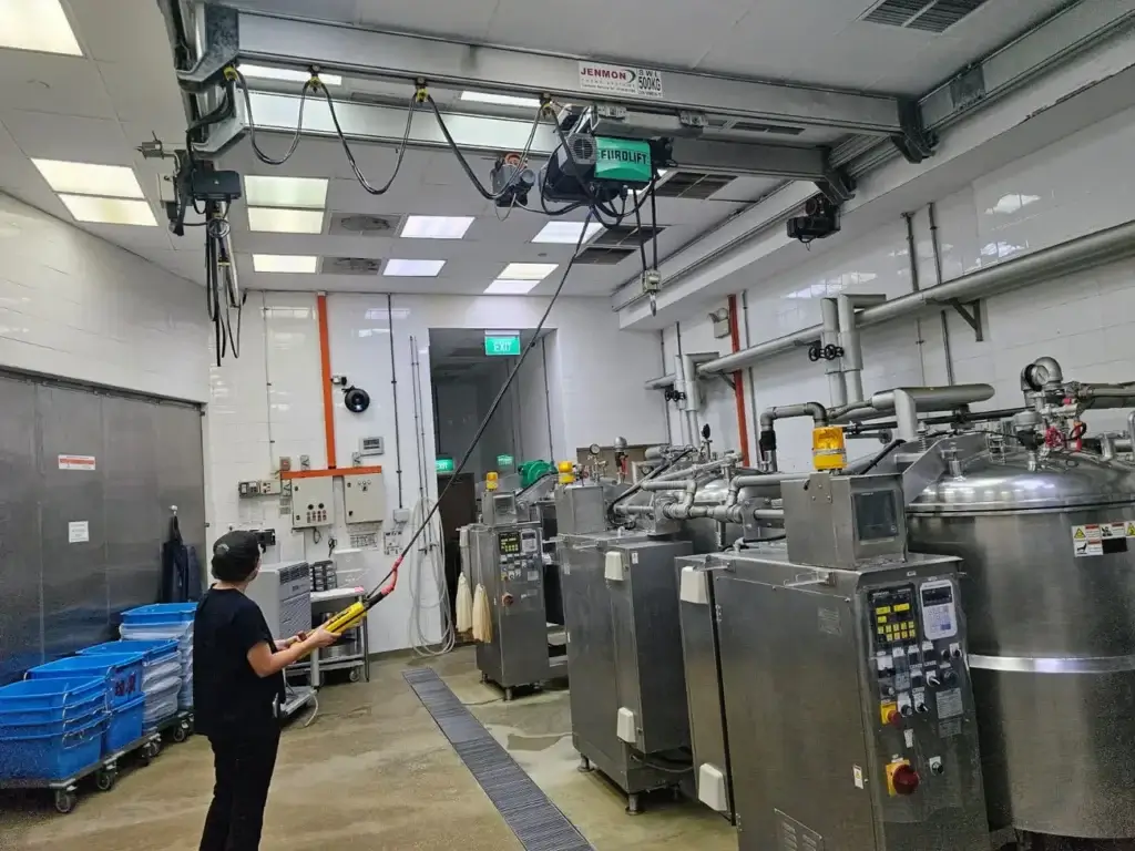 Installed Verlinde lifting solutions in a facility